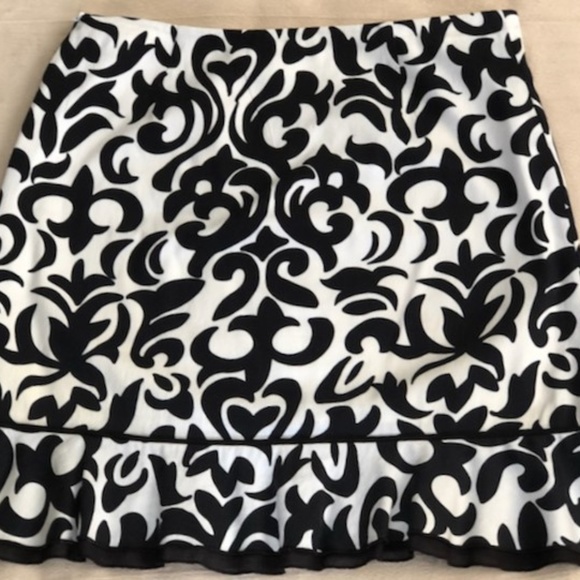 Fleur-de-lis Scroll Mini Skirt by WHBM - Picture 4 of 4